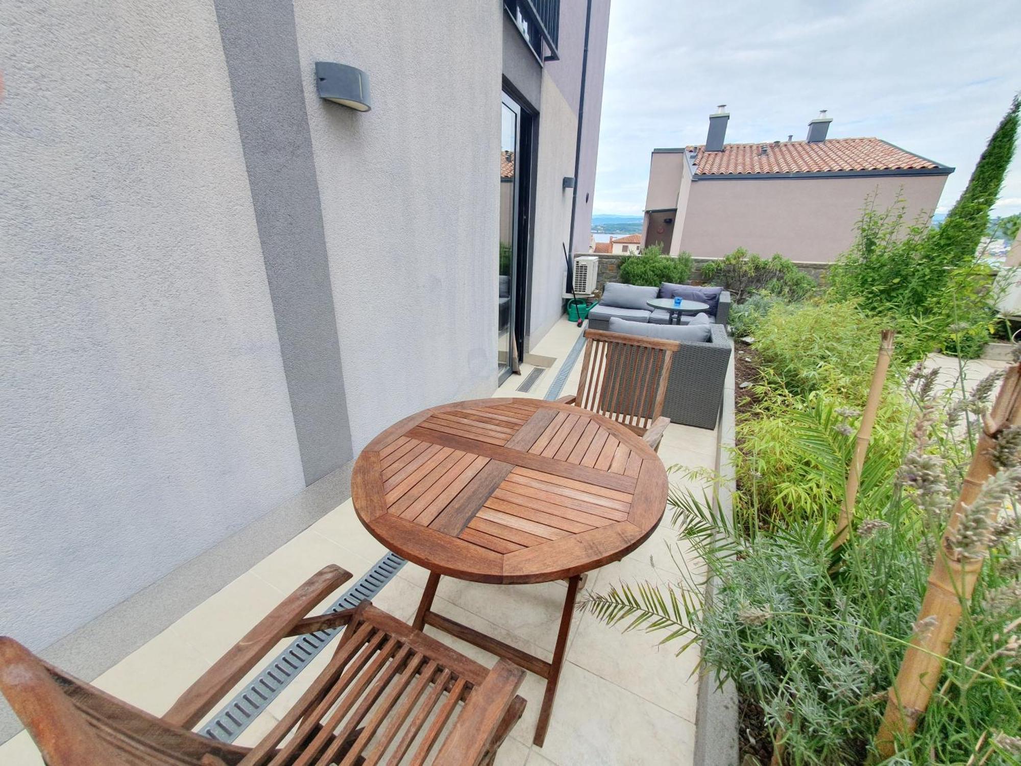 Bella Vista Lux Apartment With Private Terace โคเปร์ ภายนอก รูปภาพ
